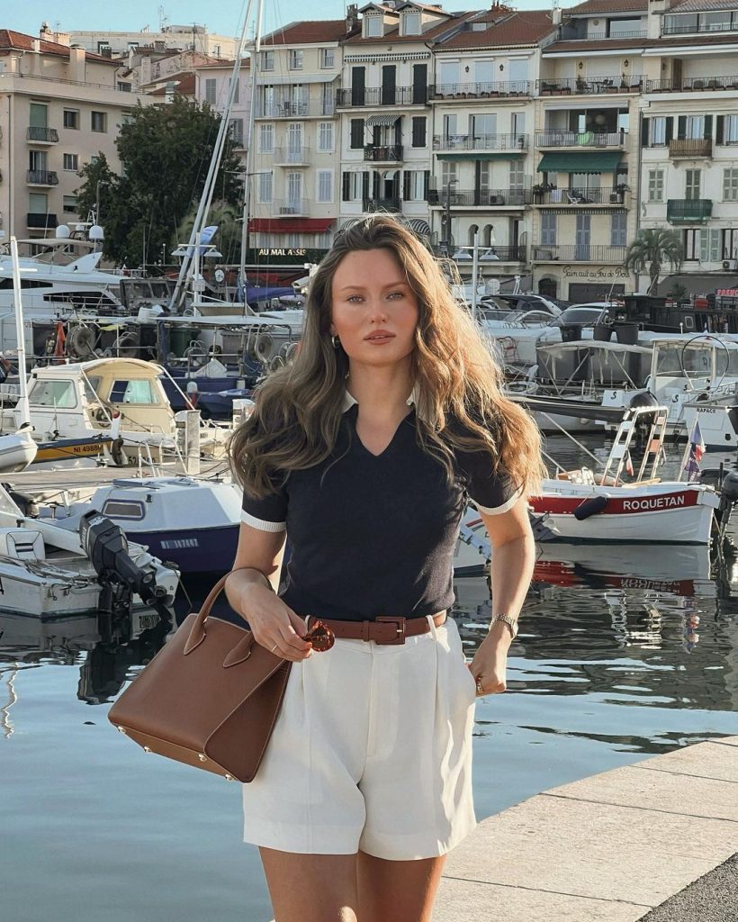 Seaside Yacht Breeze