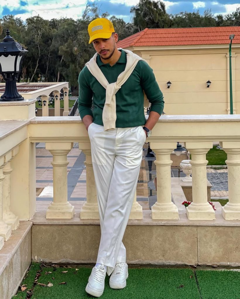 Aristocrat Lounge Layers