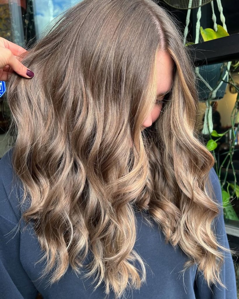 Polished Cocoa Flow

