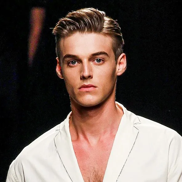 Subdued Slick Comb